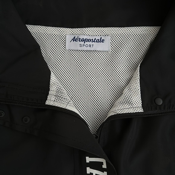 New Aeropostale lightweight sport jacket, front zip front pockets - Picture 2 of 4